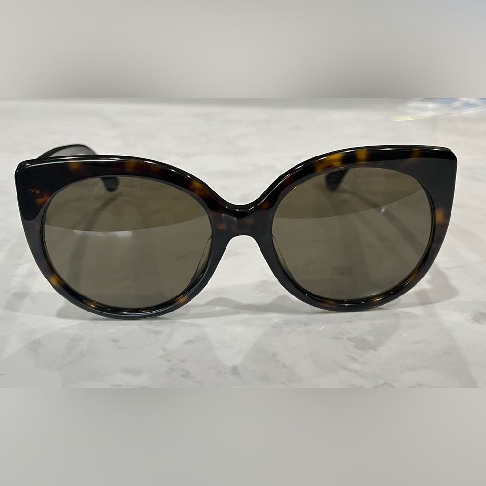 Beautiful Gucci sunglasses